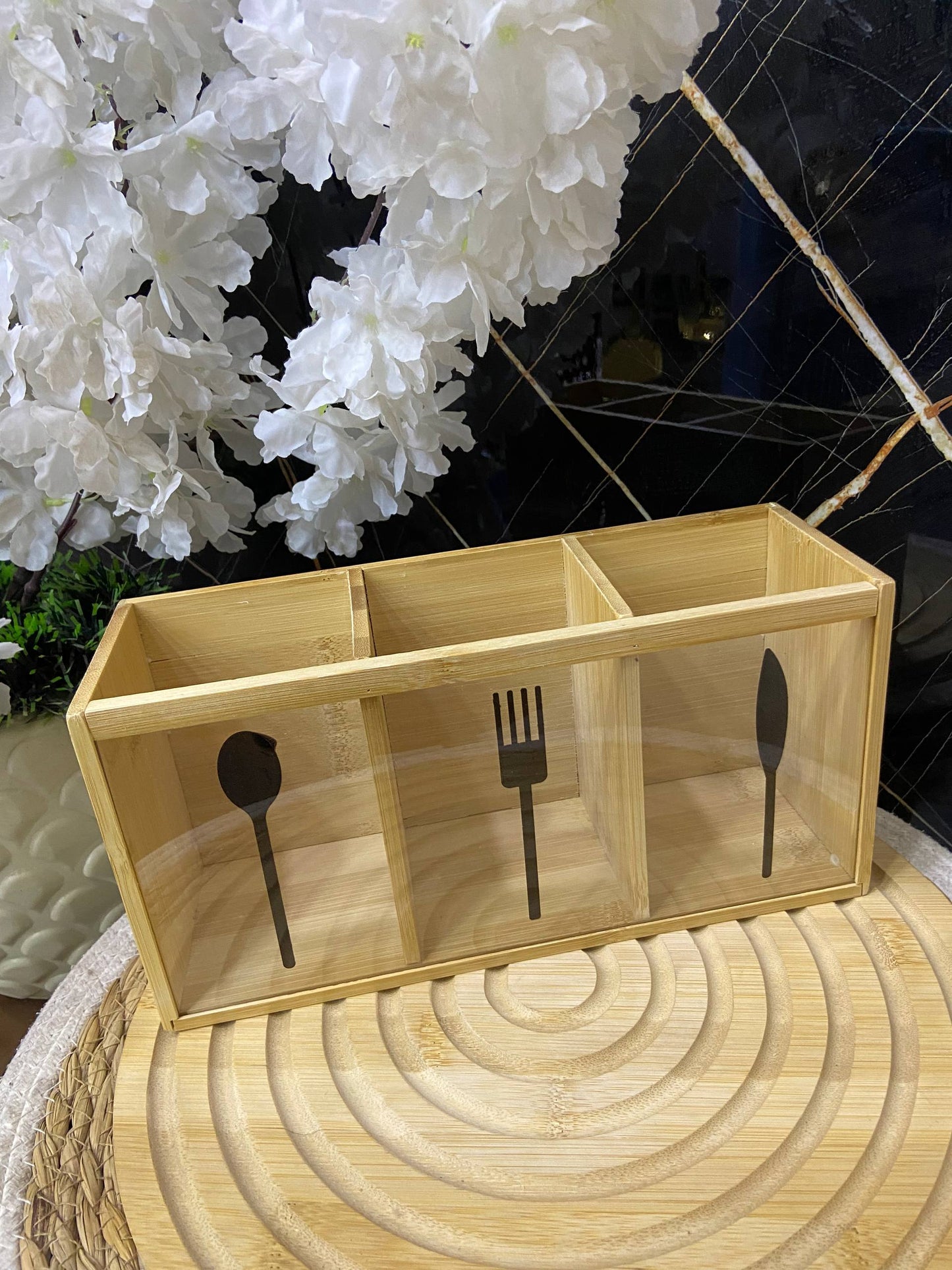 منظم أدوات المائدة الخشبي (بامبو) - حل 3 في 1 لترتيب المطبخ