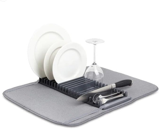 مصفاة صحون مدمجة مع بساط تجفيف مايكروفايبر – حل ذكي لتجفيف أسرع وتنظيم أكتر