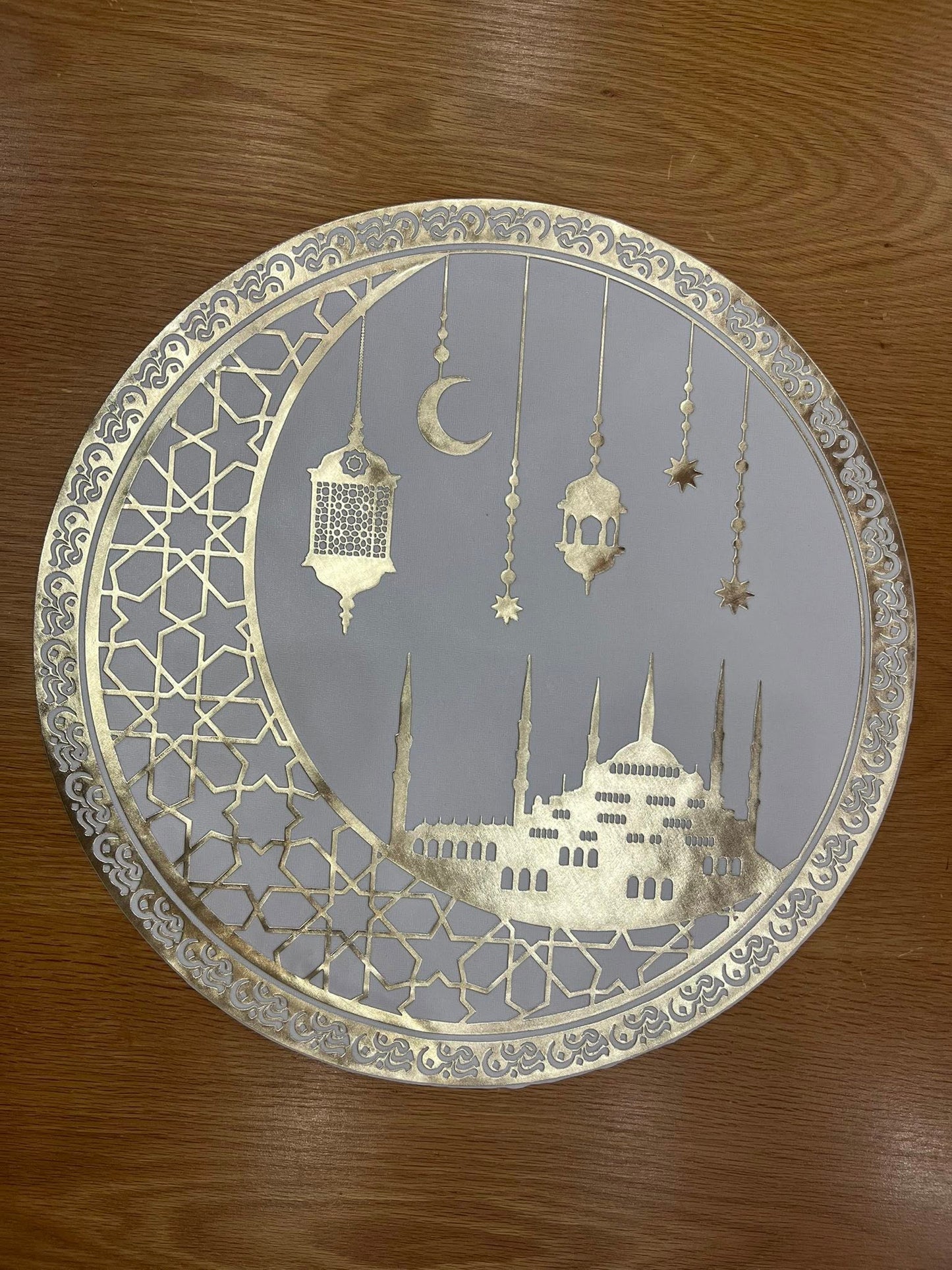 كوستر رمضان كريم  - 2 قطعه - لمسة رمضانية فخمة لسفرتك