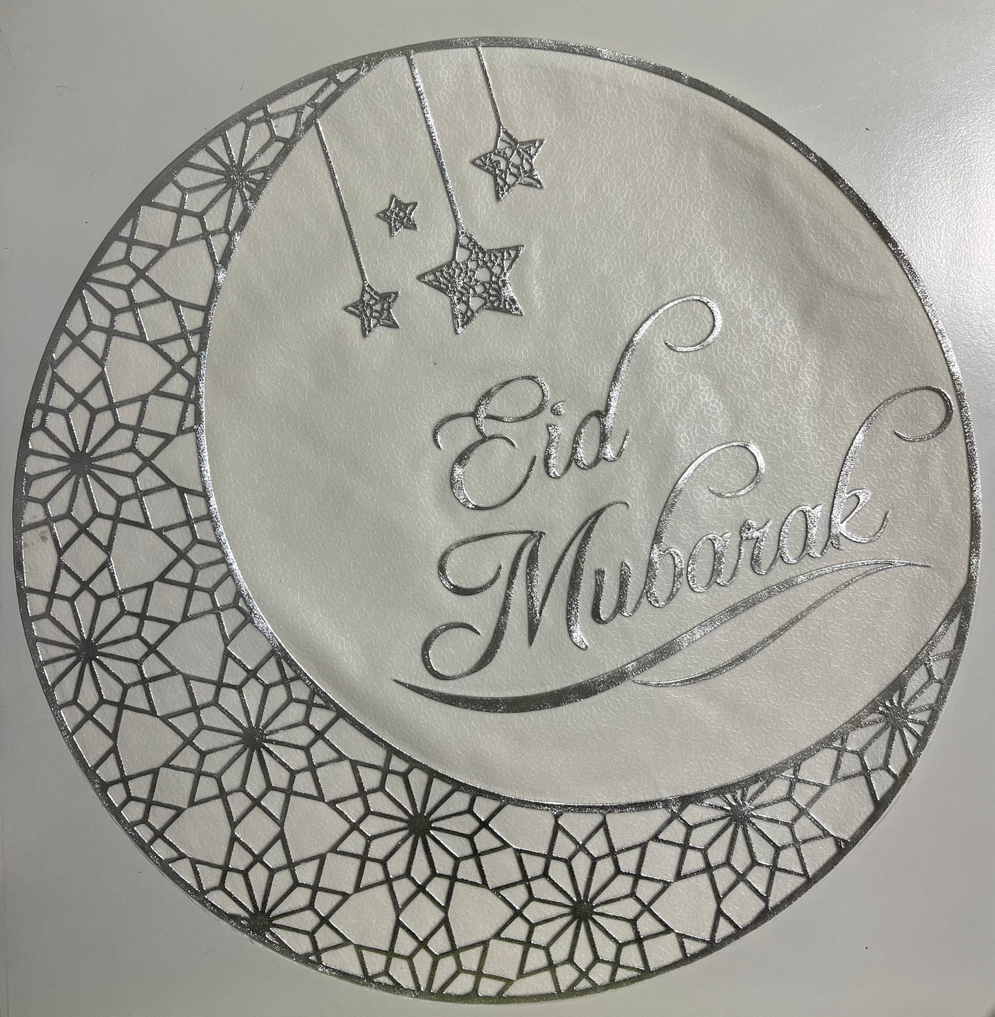 كوستر "عيد مبارك" فضي - 2 قطعه - كملي فرحة العيد بشياكة سفرتك