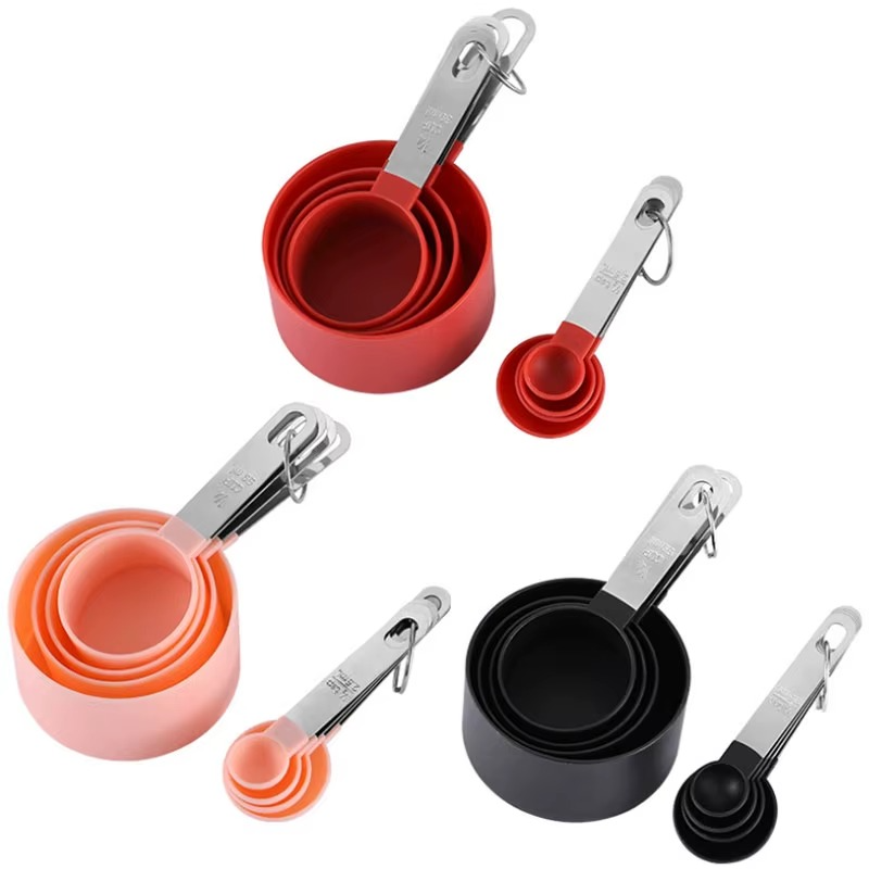 طقم معايير 8 قطع (أكواب وملاعق) بمقابض استانلس – سر نجاح وصفاتك في دقة المقادير