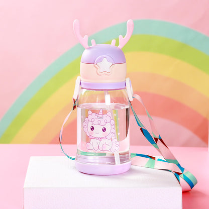 زجاجة مياه للأطفال - تصميم كرتوني وماصة وحزام حمل