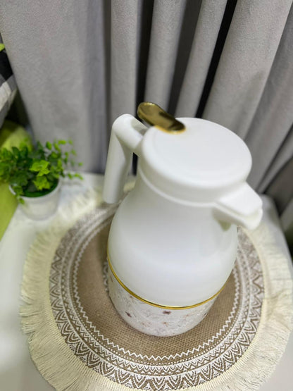 ترمس حراري مودرن بنقشة الورود – دفء يدوم وشياكة تشرفك في ضيافتك