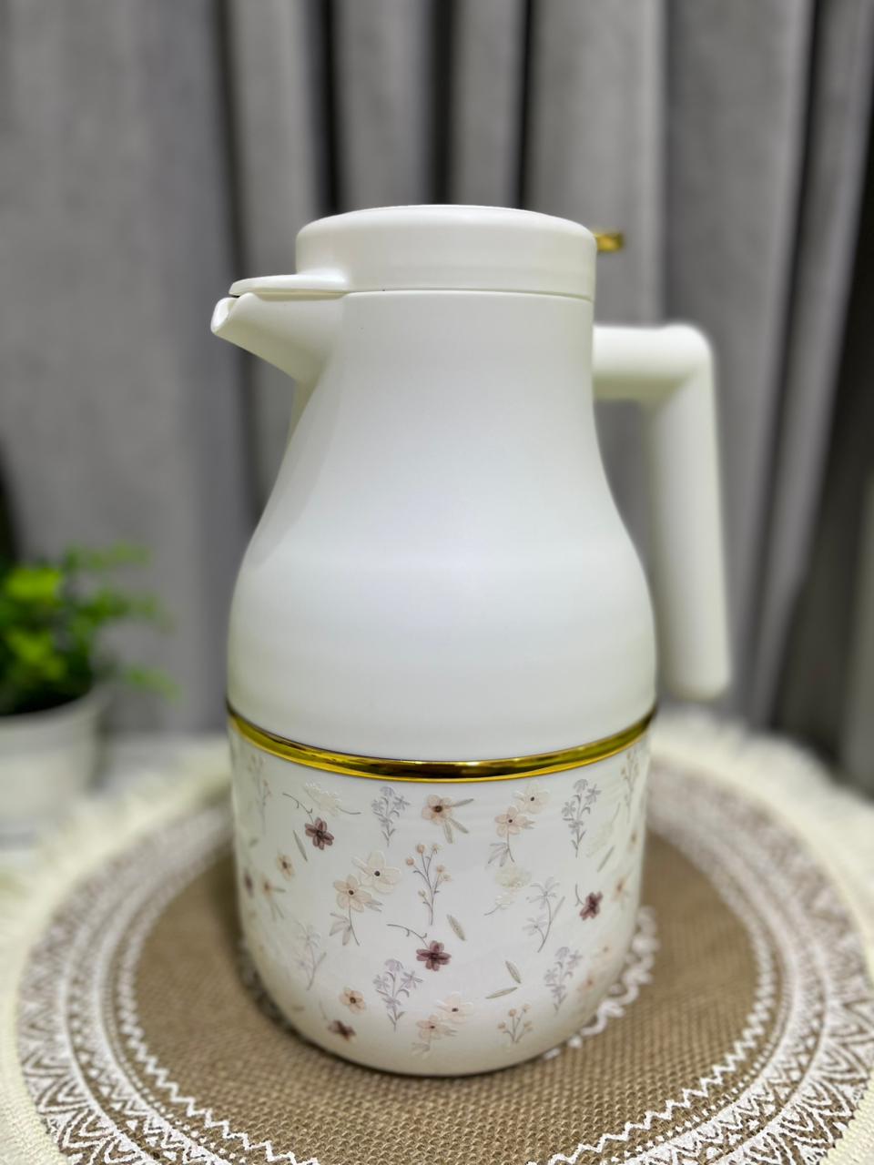 ترمس حراري مودرن بنقشة الورود – دفء يدوم وشياكة تشرفك في ضيافتك