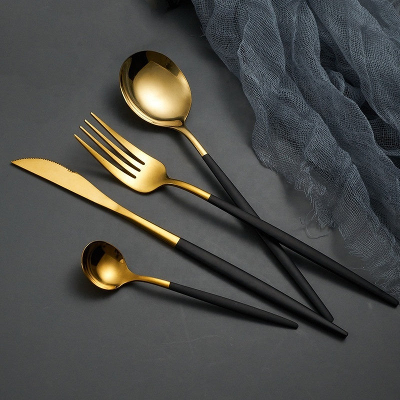 طقم أدوات المائدة الفاخرة – أن تليق بمائدتك