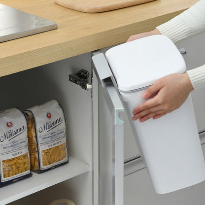 سلة المهملات المعلقة – حل ذكي لتنظيم مطبخك