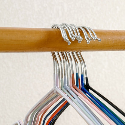 شماعة الملابس الرائعة – وداعاً للمتزحلقة