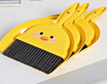 جاروف بطوط صغير مع فرشاة