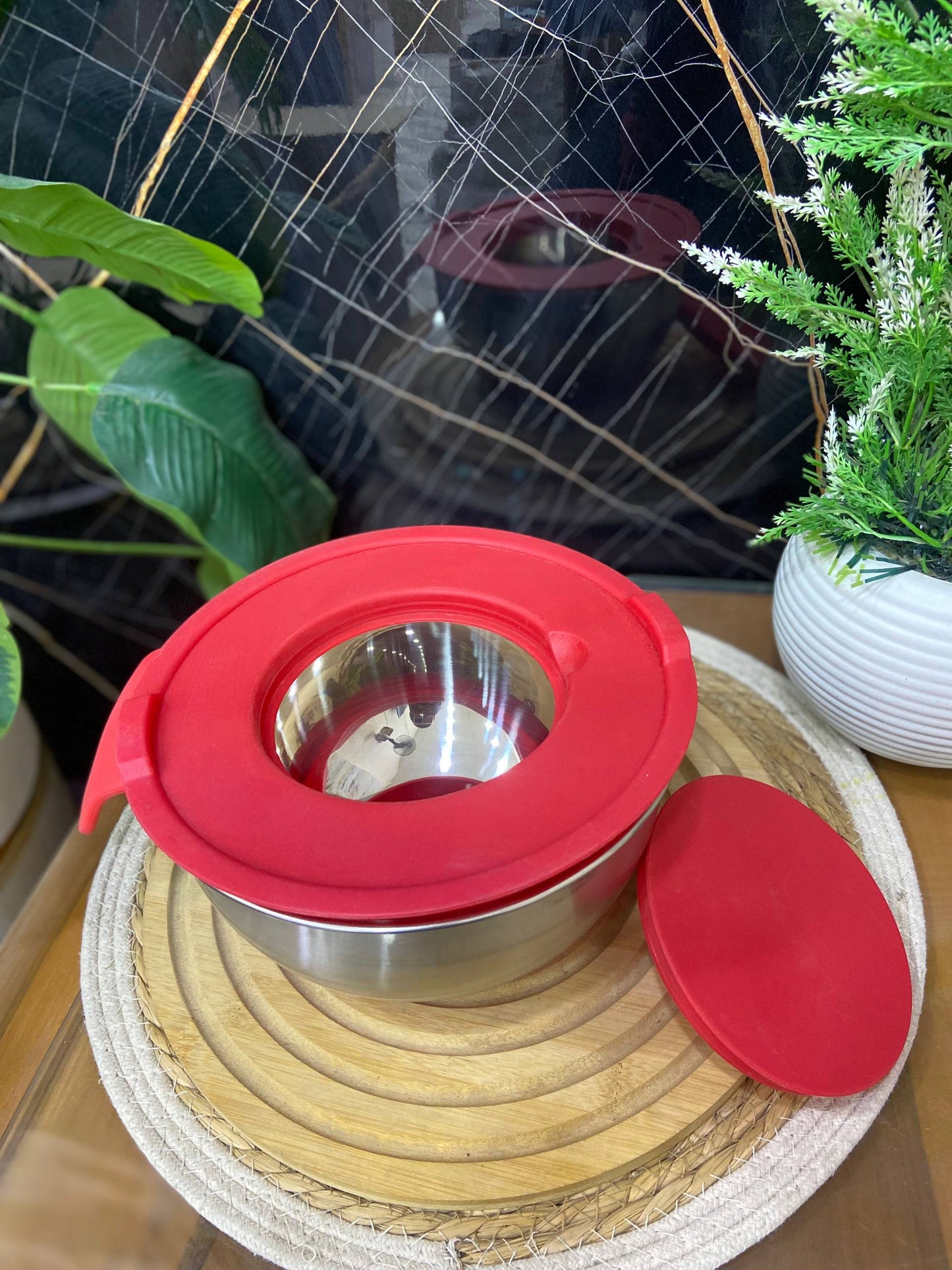 بولة عجن وخلط استانلس بغطاء سيليكون محكم – الأداة الأقوى للتحضير والحفظ في وقت واحد