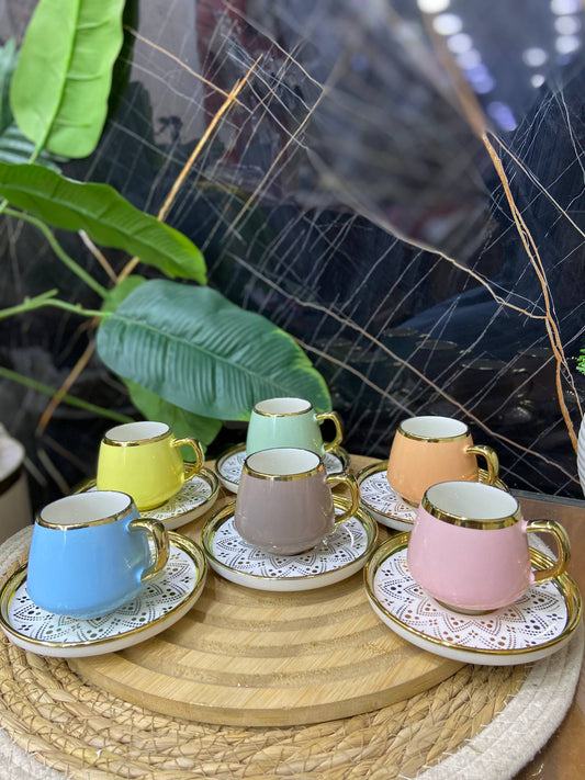 طقم فناجين قهوة ملونة (6 ألوان عصرية)