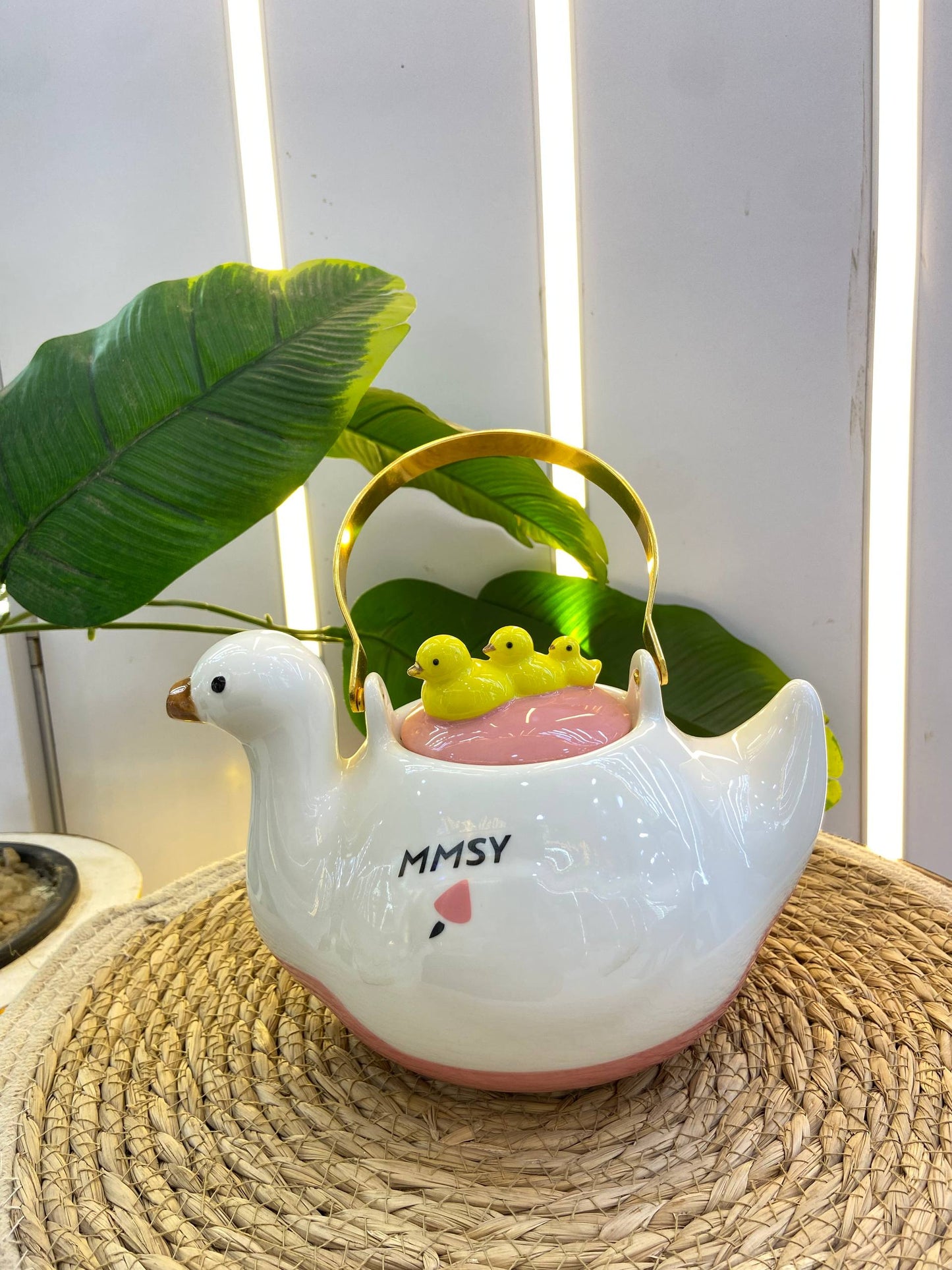 براد البطة البورسلين بتصميم مميز وعصري (2 لتر)