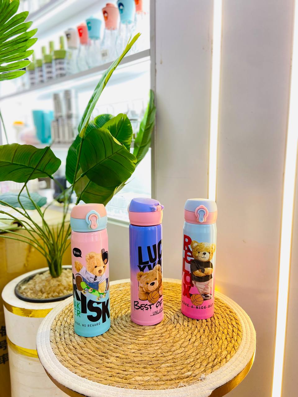 مج حافظ للحرارة استانلس 304 بطبعة دباديب رياضية (غطاء قفل)