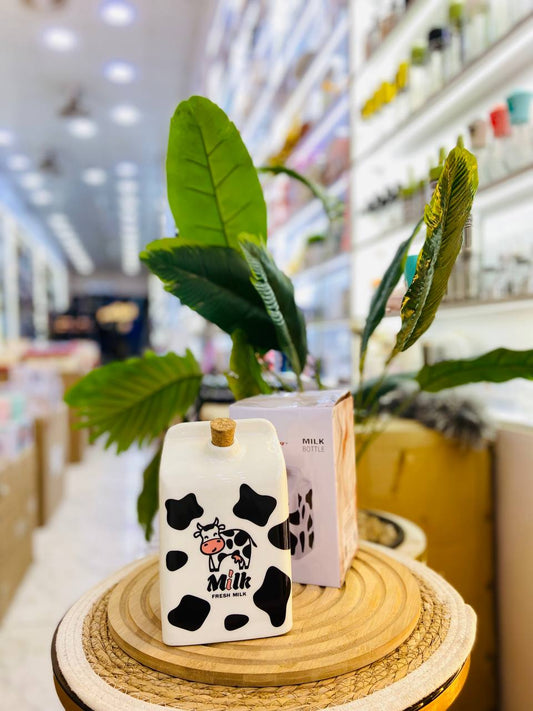 زجاجة / حافظة لبن بورسلين بتصميم علبة اللبن (بقع البقرة) بغطاء فلين