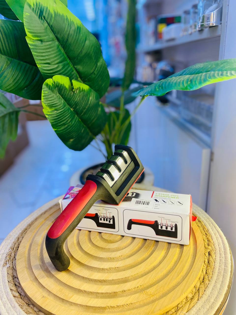 مسن سكاكين يدوي – 3 مستويات تسنين للسكاكين والمقصات